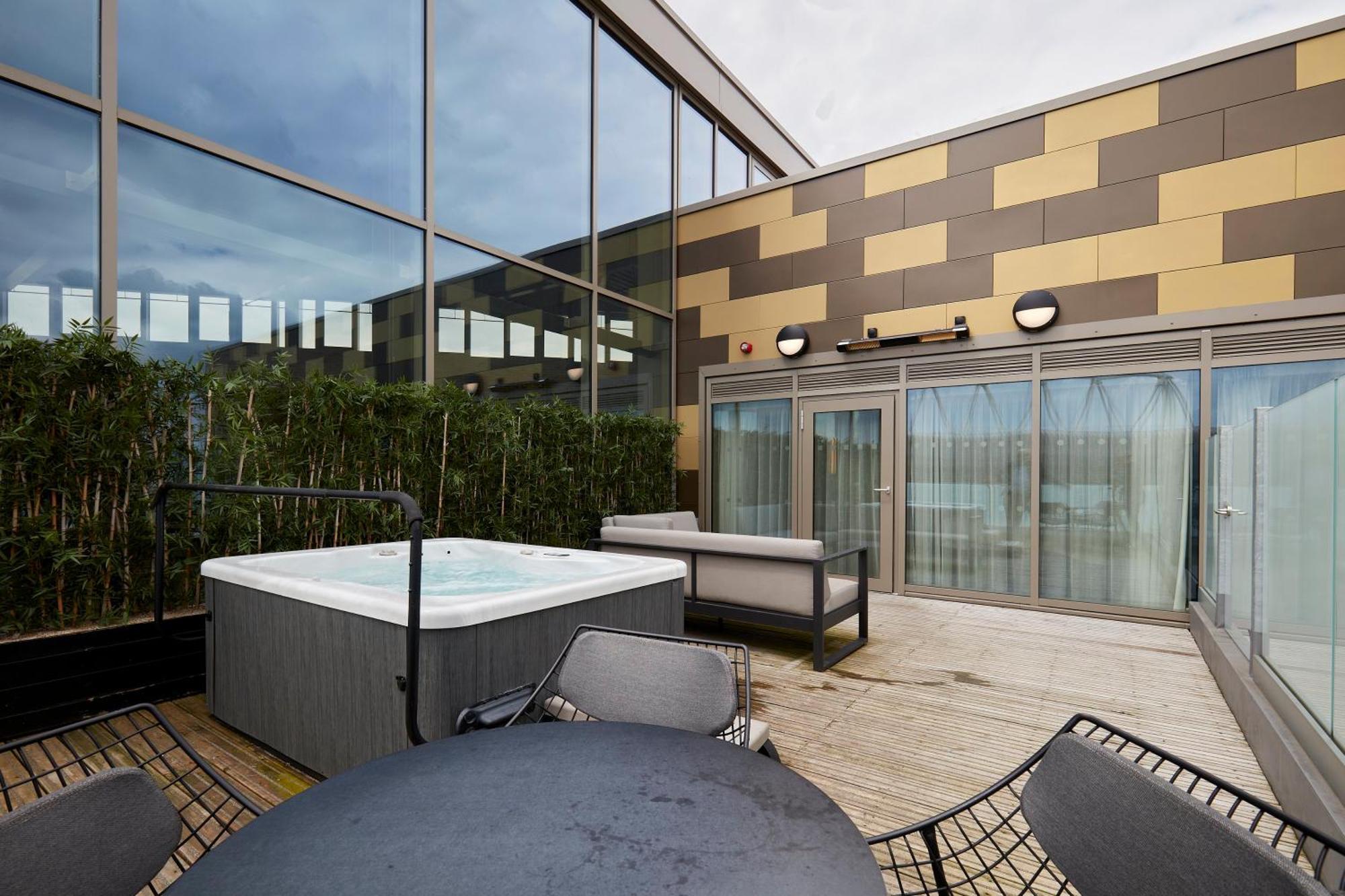 Voco Leicester By Ihg Exterior foto